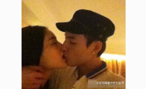 男明星和女明星接吻照片,揭秘男明星与女明星的浪漫瞬间