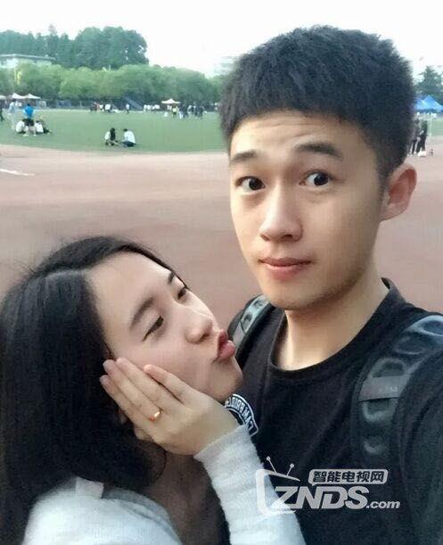 国内情侣自拍在线播放,国内情侣自拍在线播放，浪漫瞬间尽收眼底