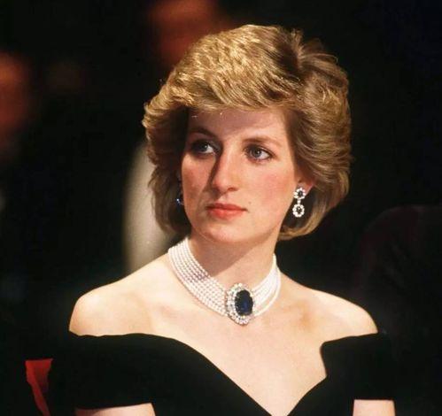 戴安娜老公是谁,揭秘查尔斯王子的深情岁月